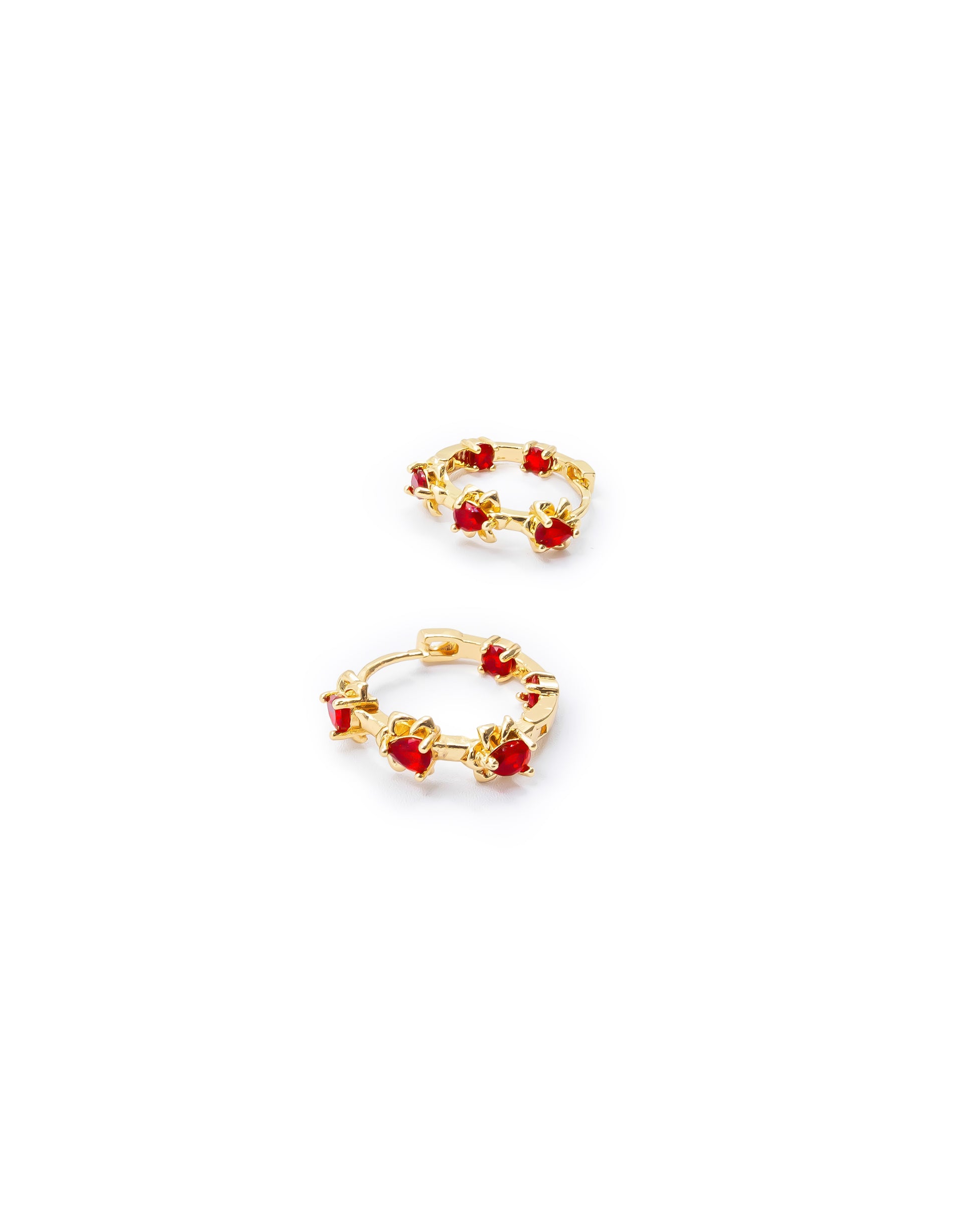 Aretes Huggies Dorados M4 ORO LAMINADO