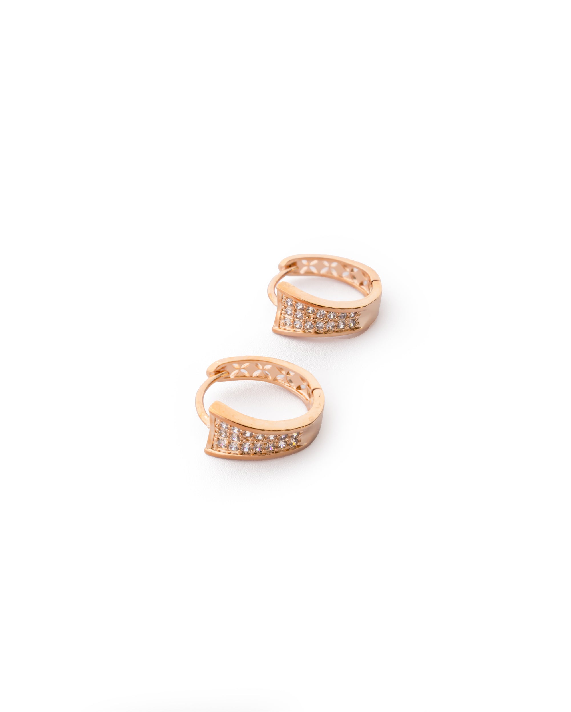 ARETES PAQUETE DE 12 ORO LAMINADO M4