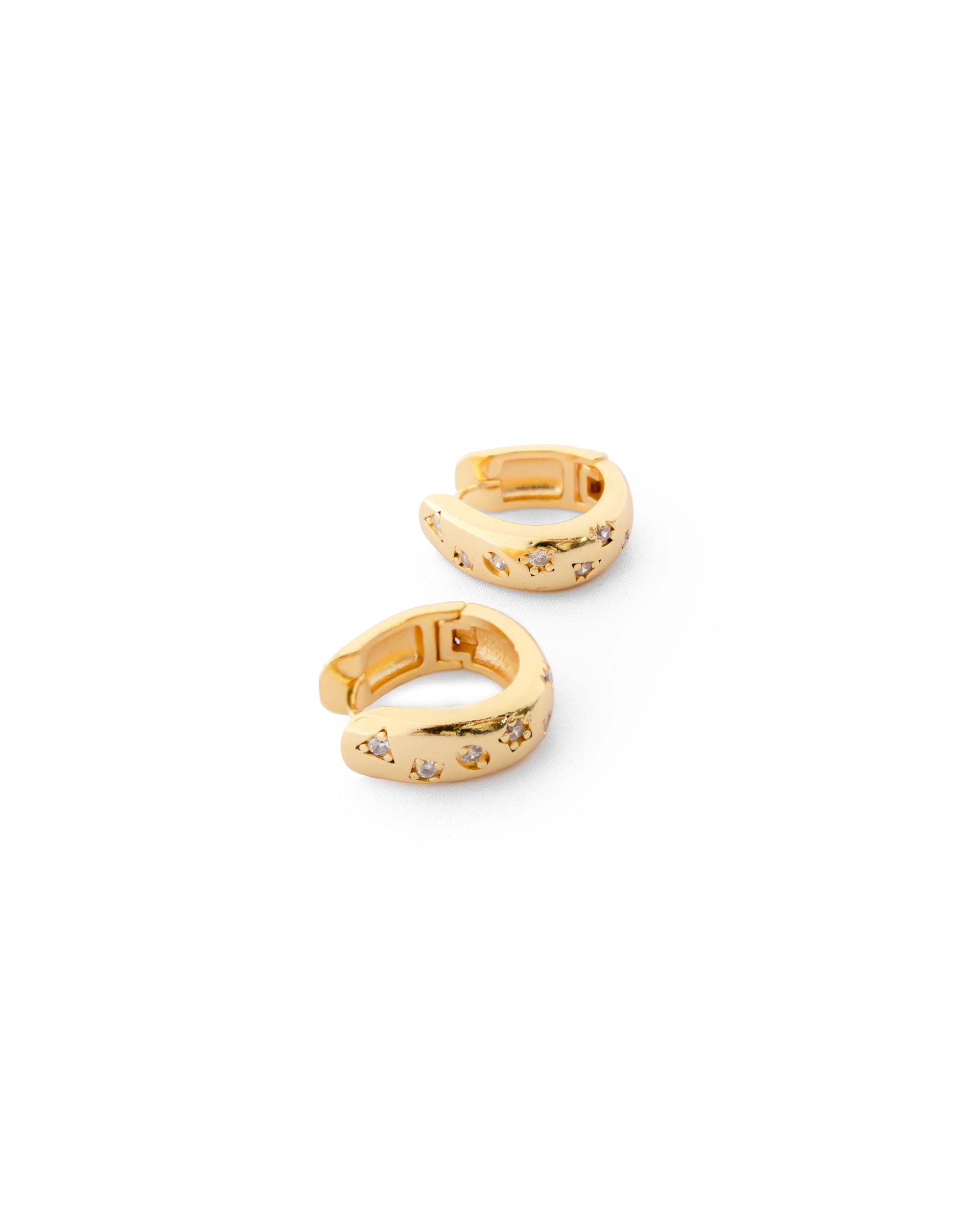 ARETES PAQUETE DE 12 ORO LAMINADO M9