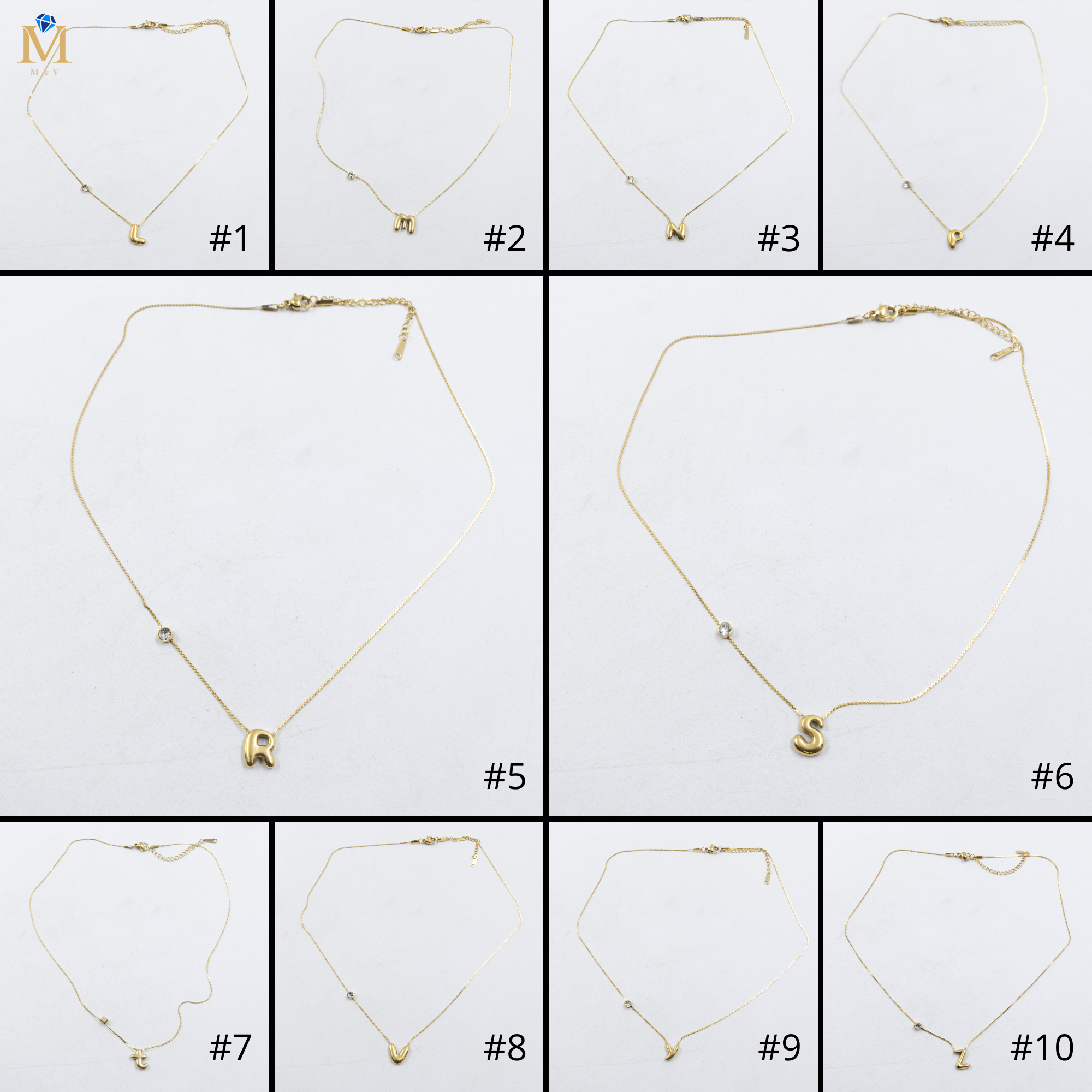 Collar Dorado con Dije de letras pequeñas M2 Oro Laminado
