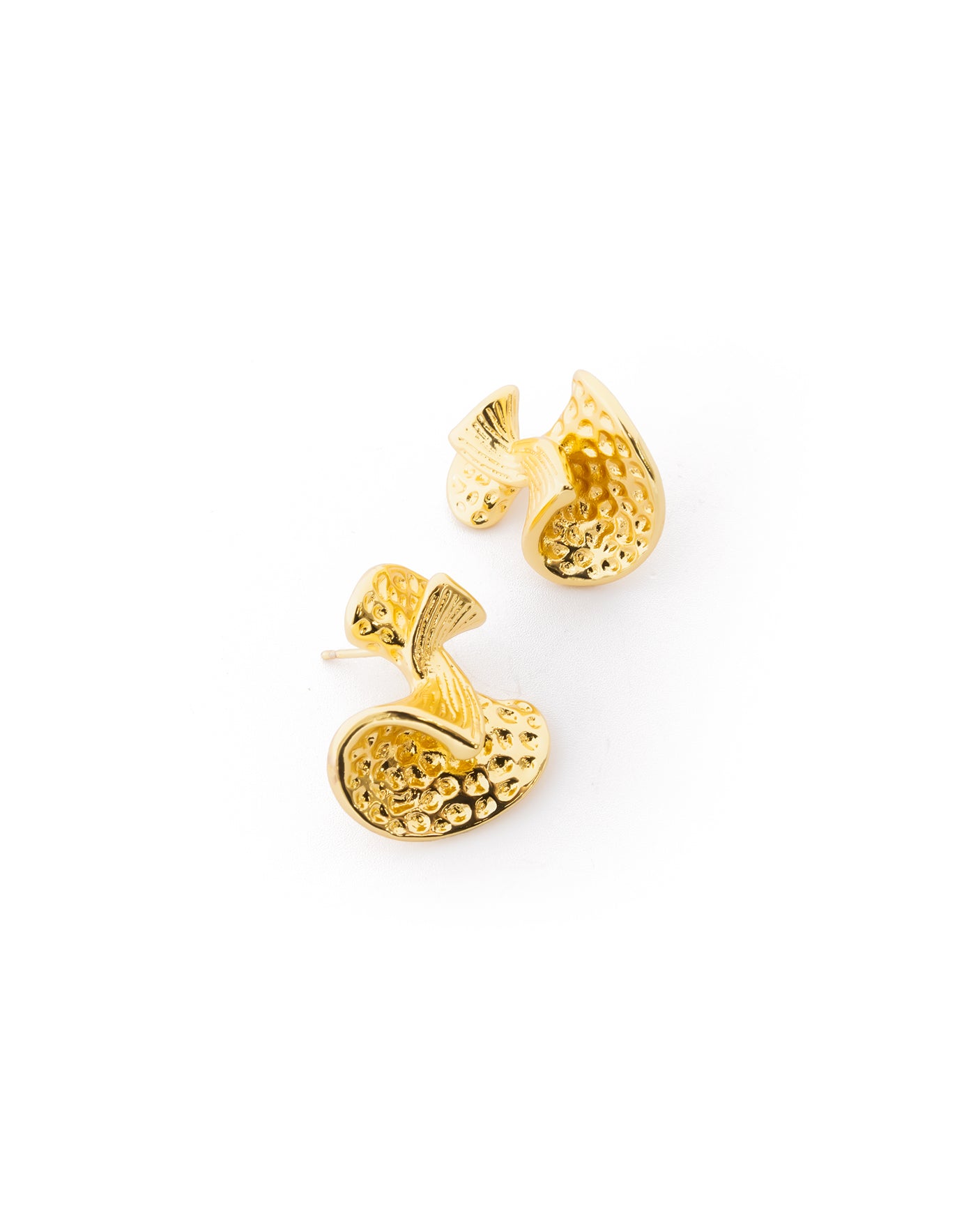 Aretes Dorados con Piedras M6 Oro Laminado