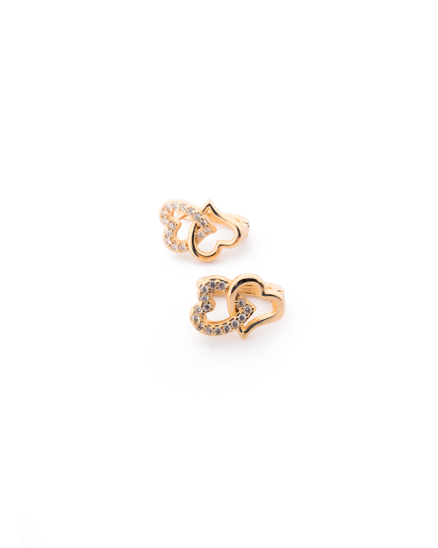 Aretes con piedras M6 Oro laminado