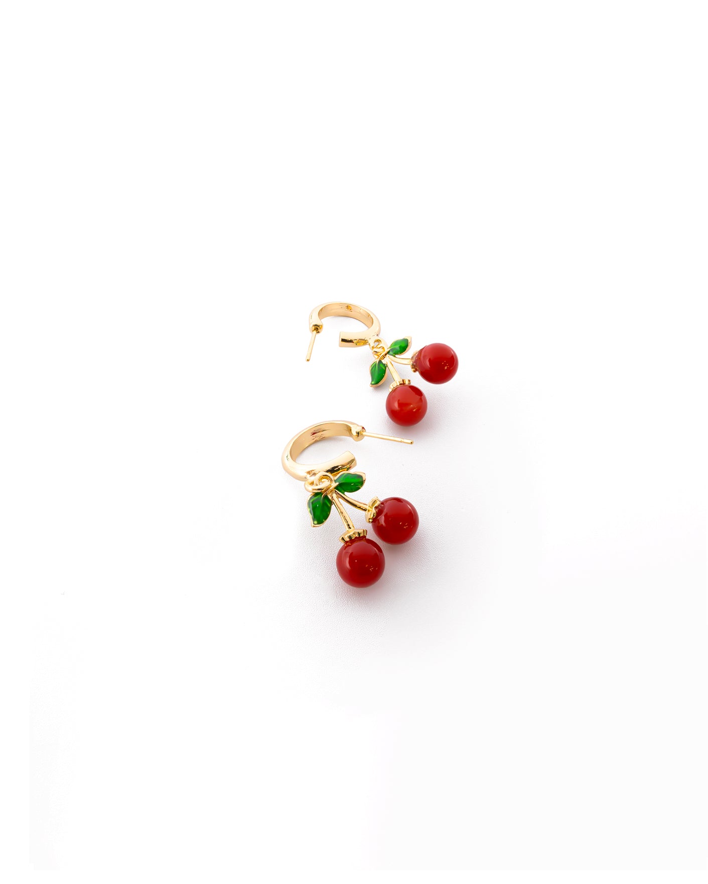 Aretes Dorados Cereza M6 Oro Laminado