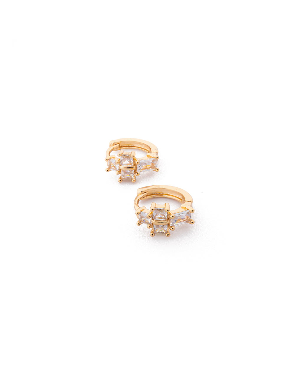 Aretes con piedras M2 Oro laminado