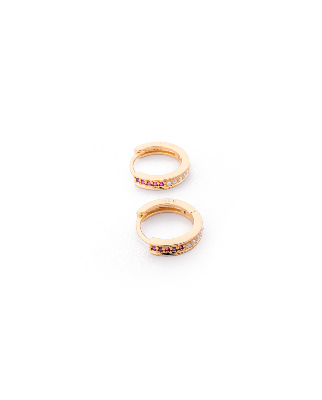 Aretes con piedras M3 Oro laminado