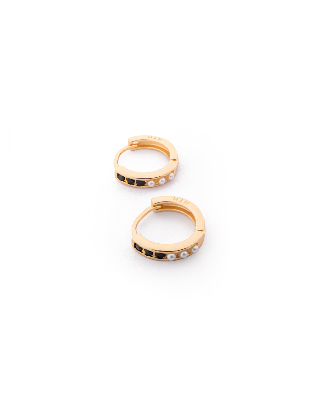 Aretes con piedras M3 Oro laminado