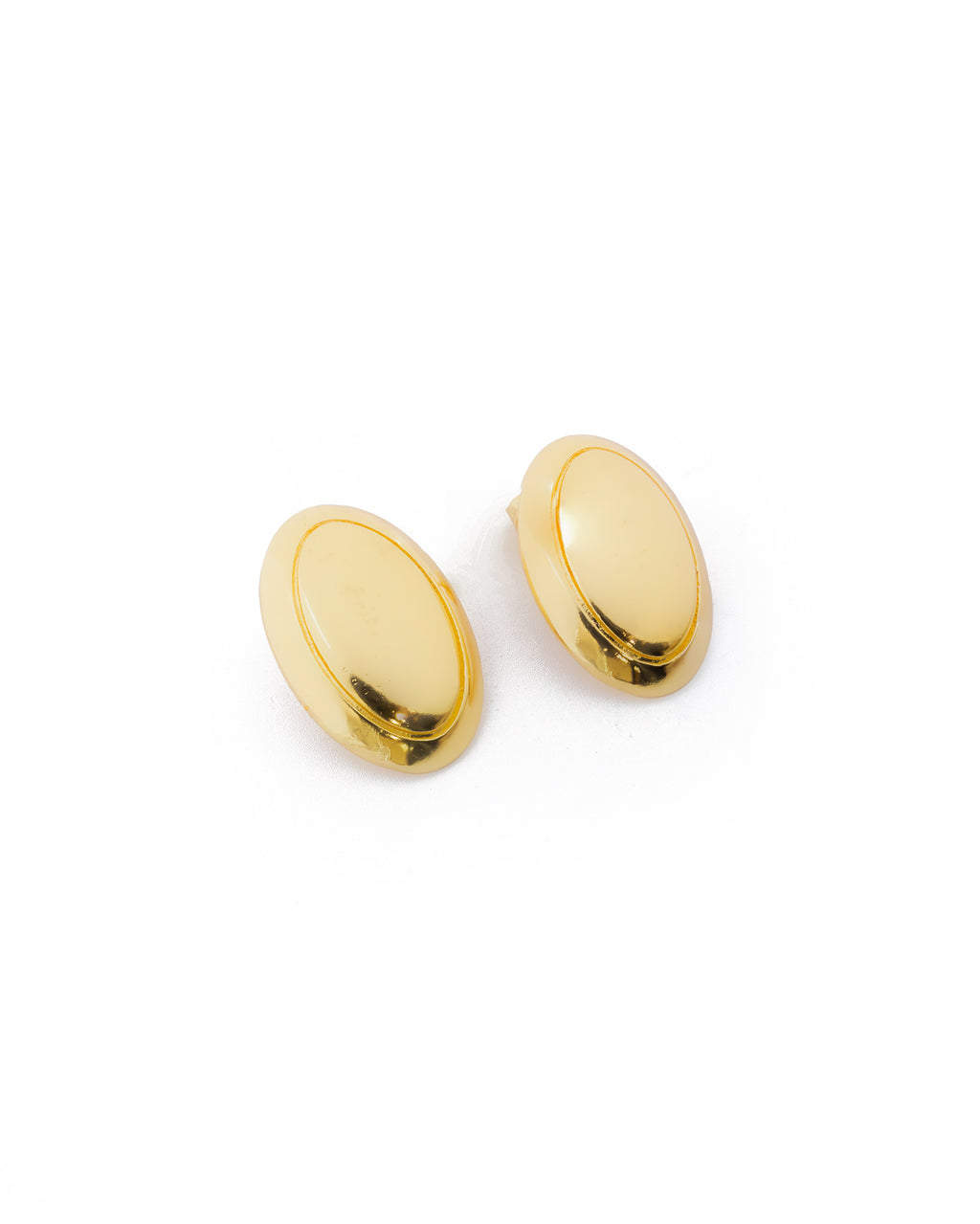 Aretes Dorados con Piedras M6 Oro Laminado