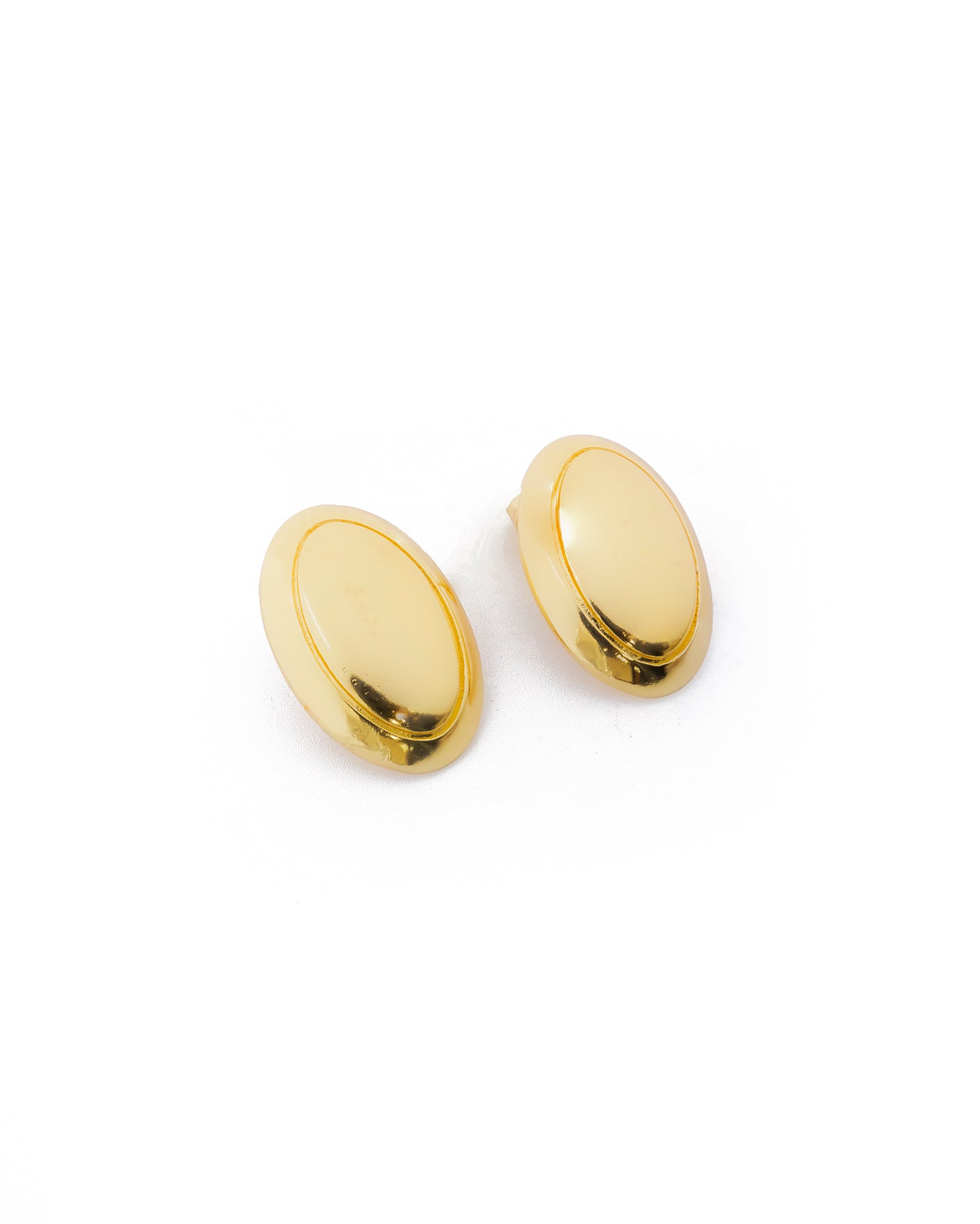 Aretes Dorados con Piedras M6 Oro Laminado
