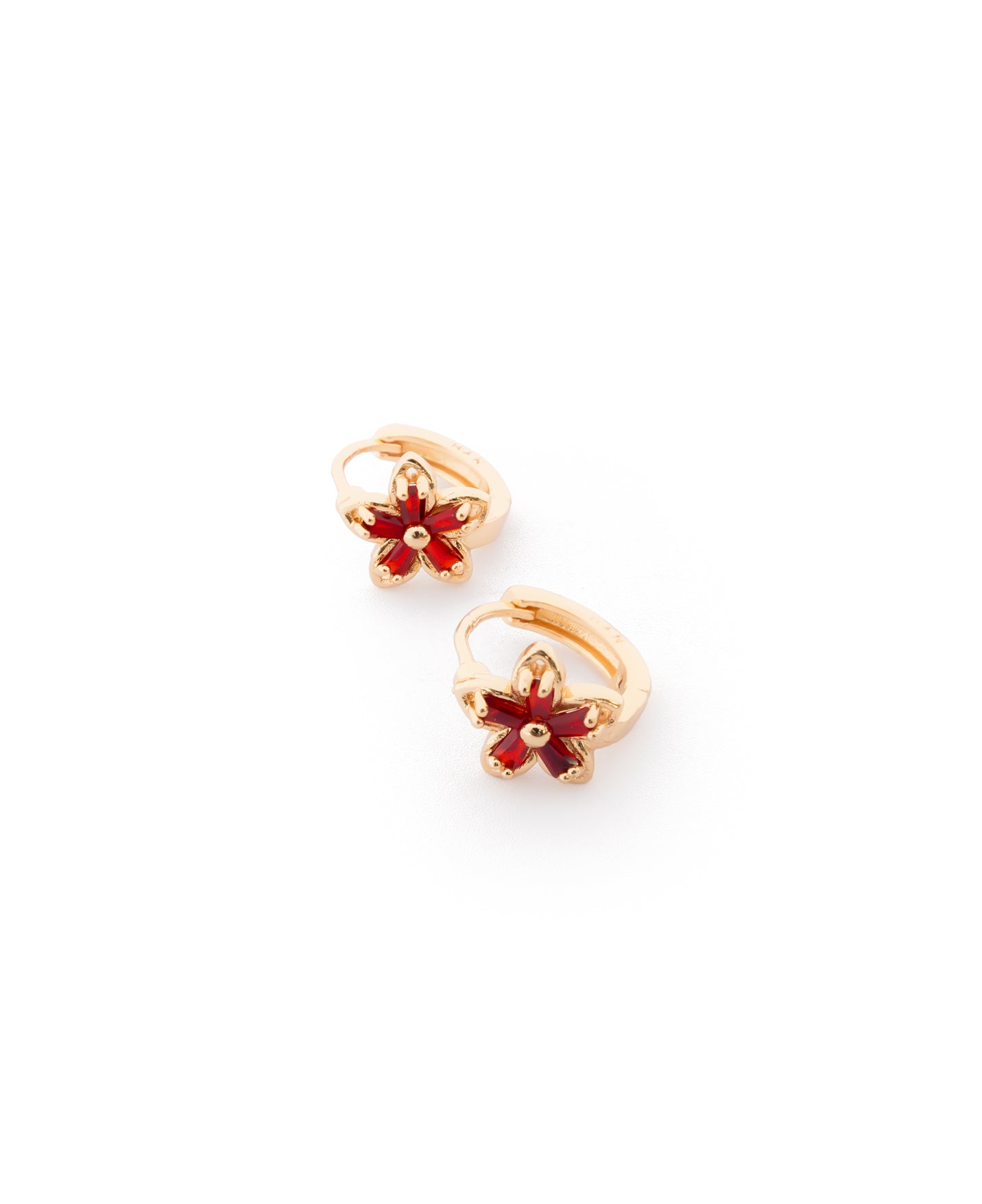 Aretes con piedras M7 Oro laminado