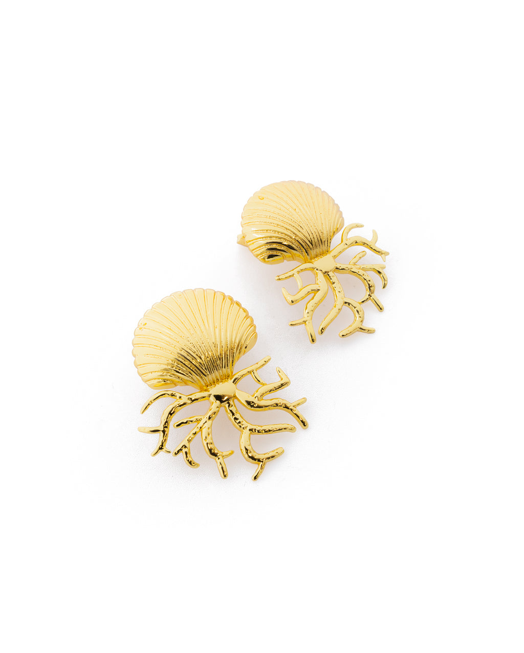 Aretes Dorados con Piedras M6 Oro Laminado