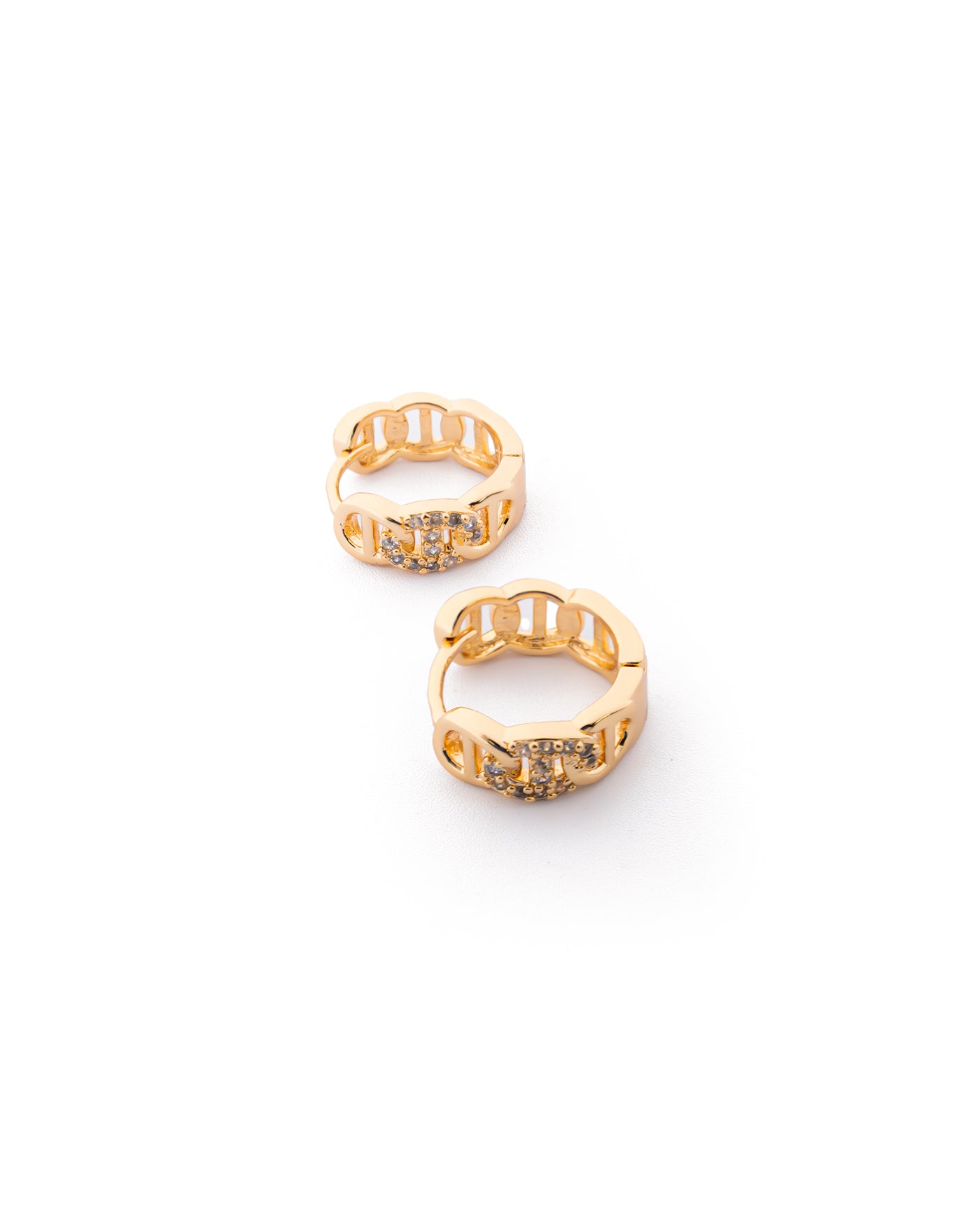 Aretes con piedras M4 Oro laminado