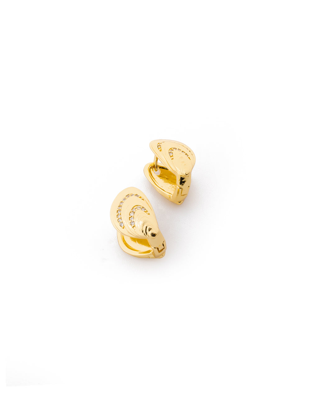 Aretes Dorados con Piedras M4 Oro Laminado