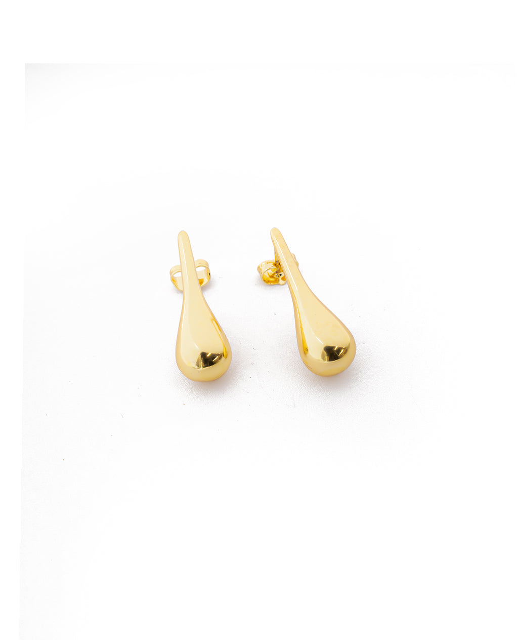 Aretes Dorados con Piedras M6 Oro Laminado