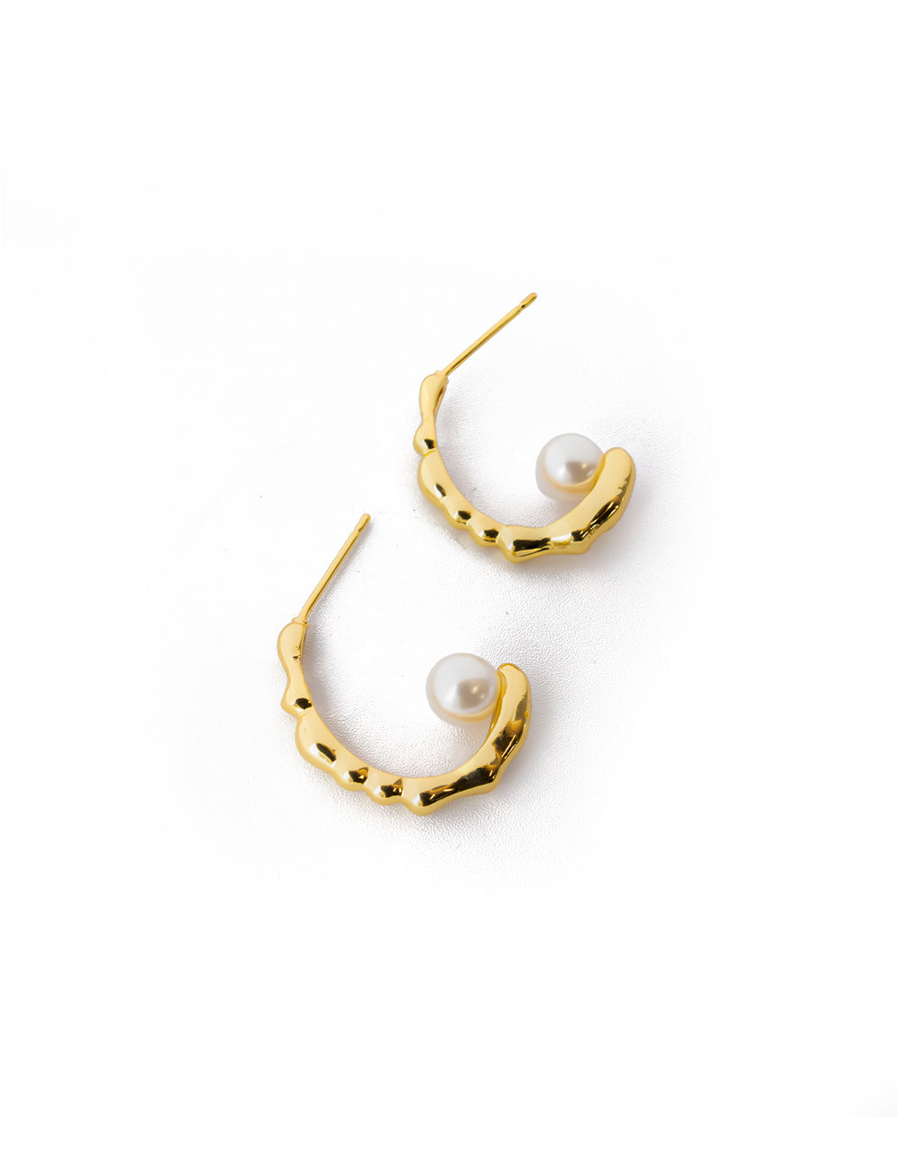 Aretes Dorados con Piedras M3 - ORO LAMINADO