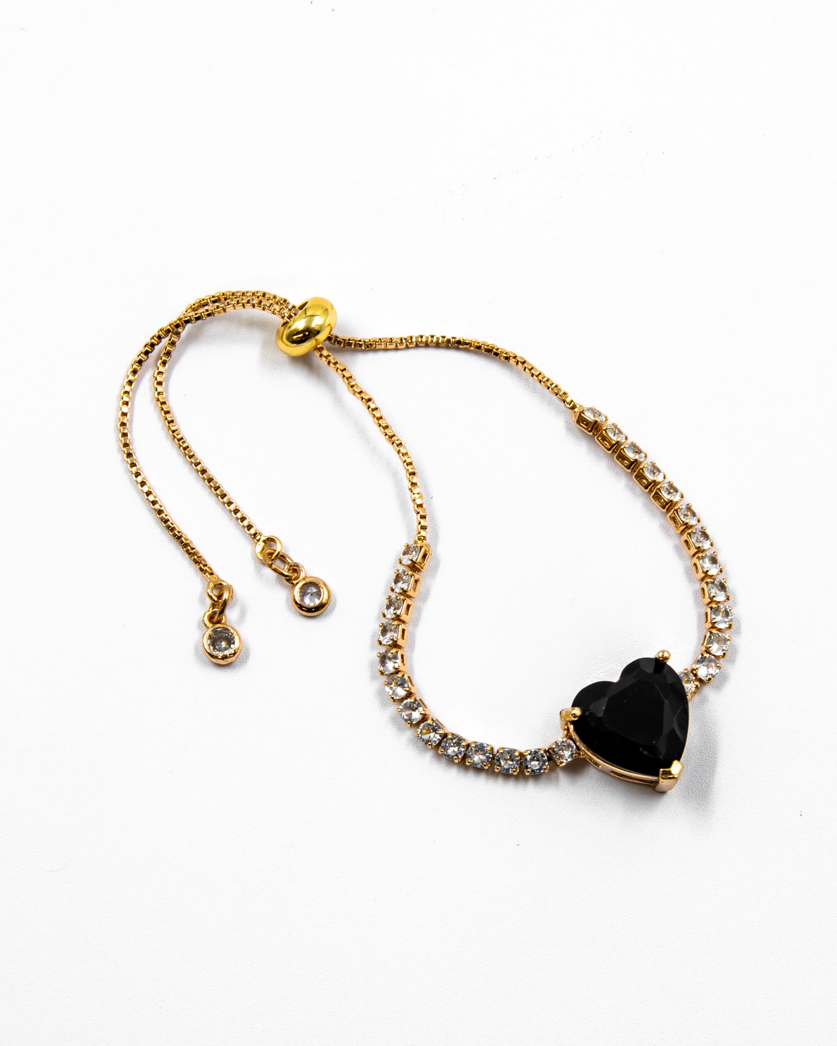 Pulsera dorada con piedras y dije de corazón - M1 Oro Laminado