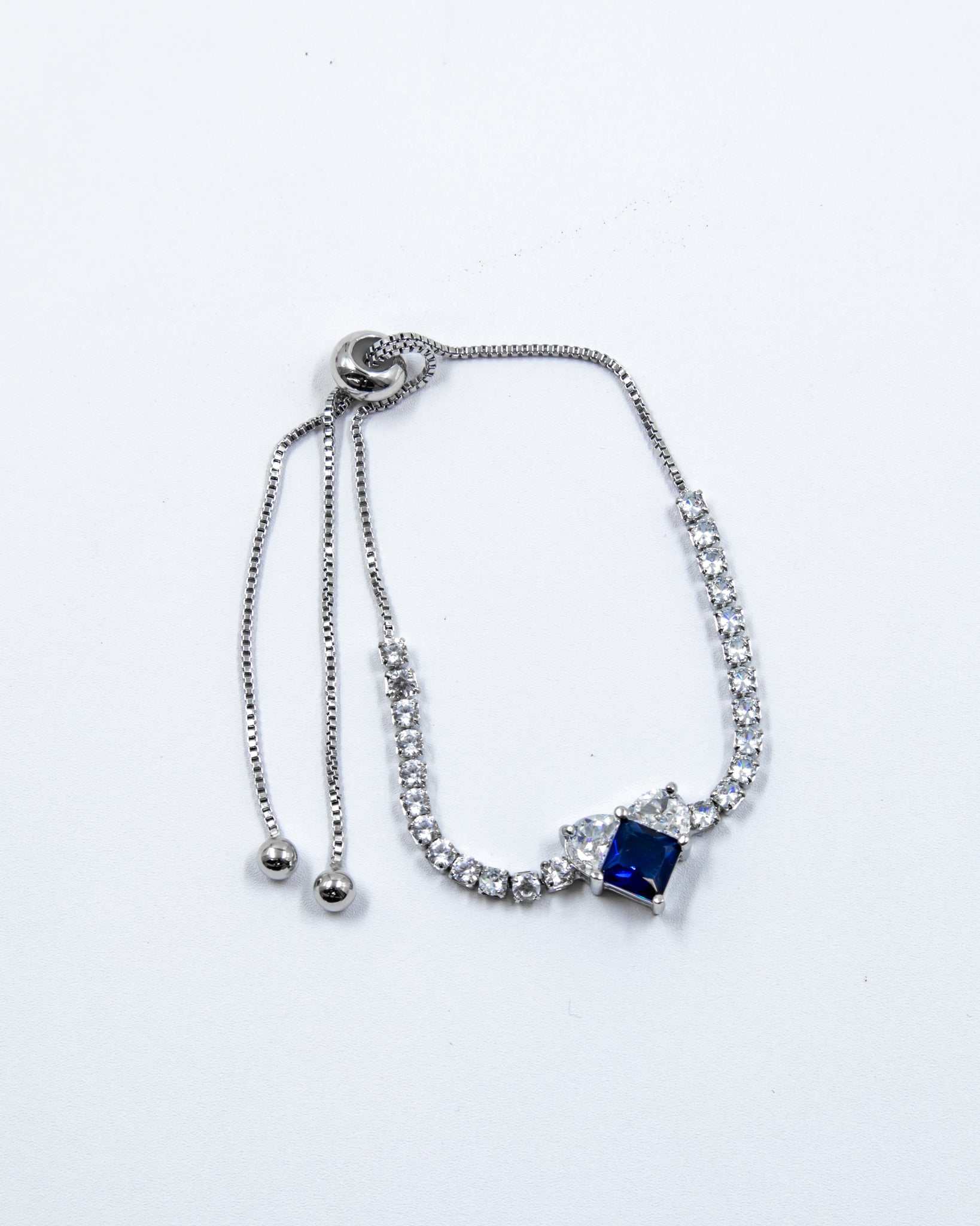 Pulsera dorada con piedras y dije de corazón - M4 Oro Laminado