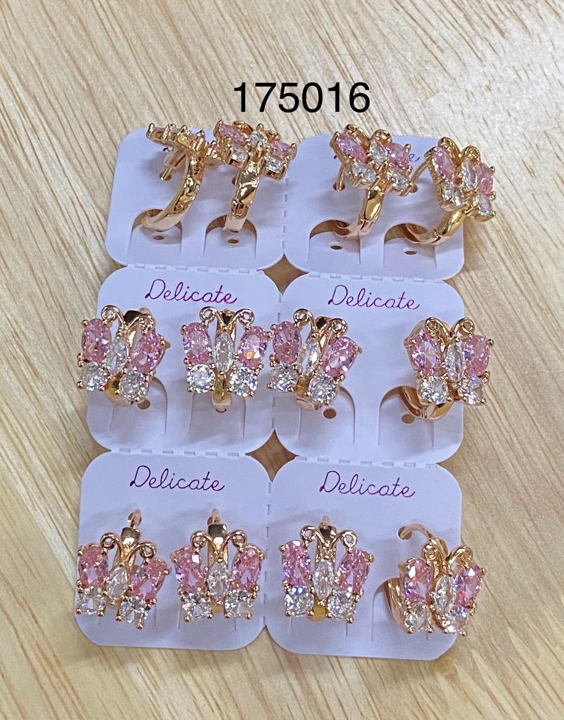 Aretes Dorados Paquete de 6 M26 Oro Laminado