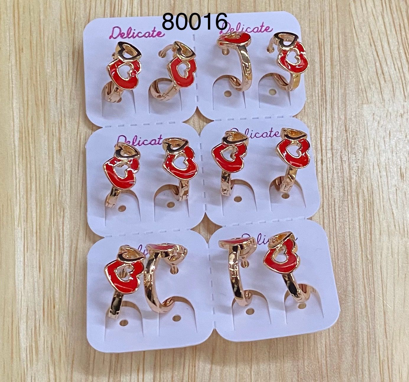 Aretes Dorados Paquete de 6 M29 Oro Laminado
