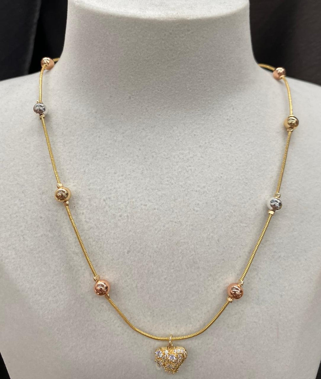 Cadena Dorada con Dije M3 Oro Laminado