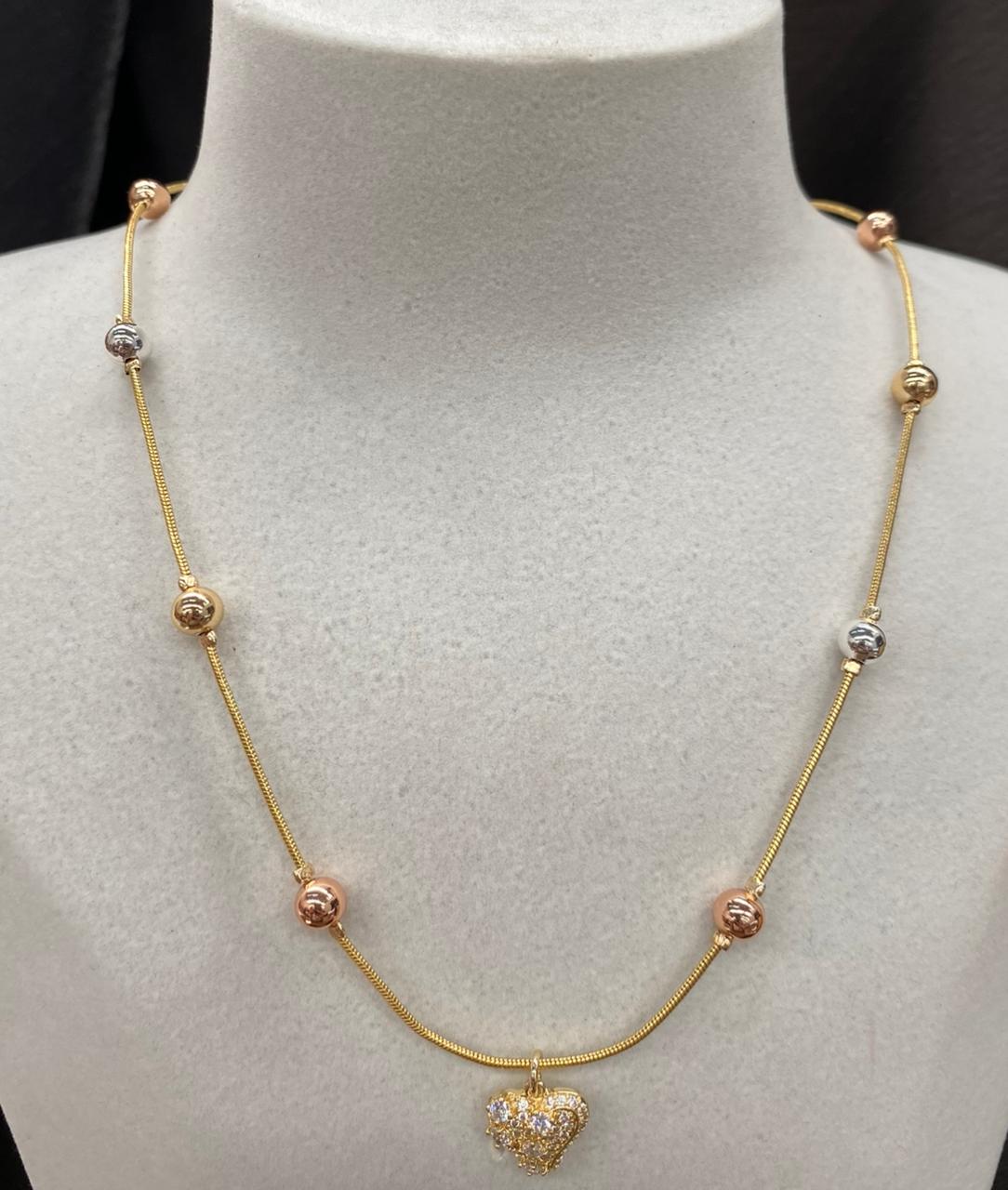 Cadena Dorada con Dije M3 Oro Laminado