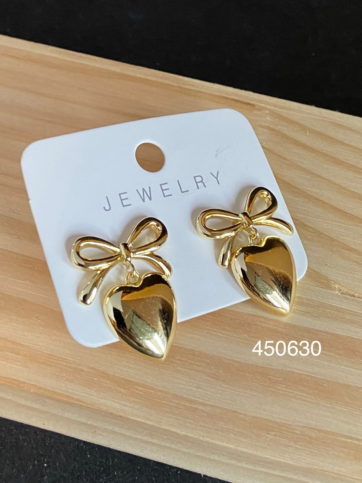 [12/SEPTIEMBRE/26] Aretes Dorados M9 Oro Laminado
