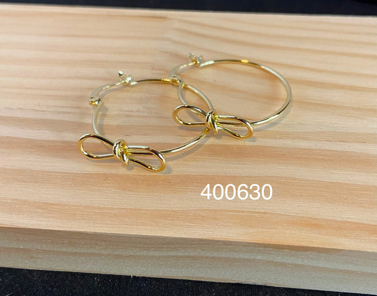[12/SEPTIEMBRE/26] Aretes Dorados M11 Oro Laminado