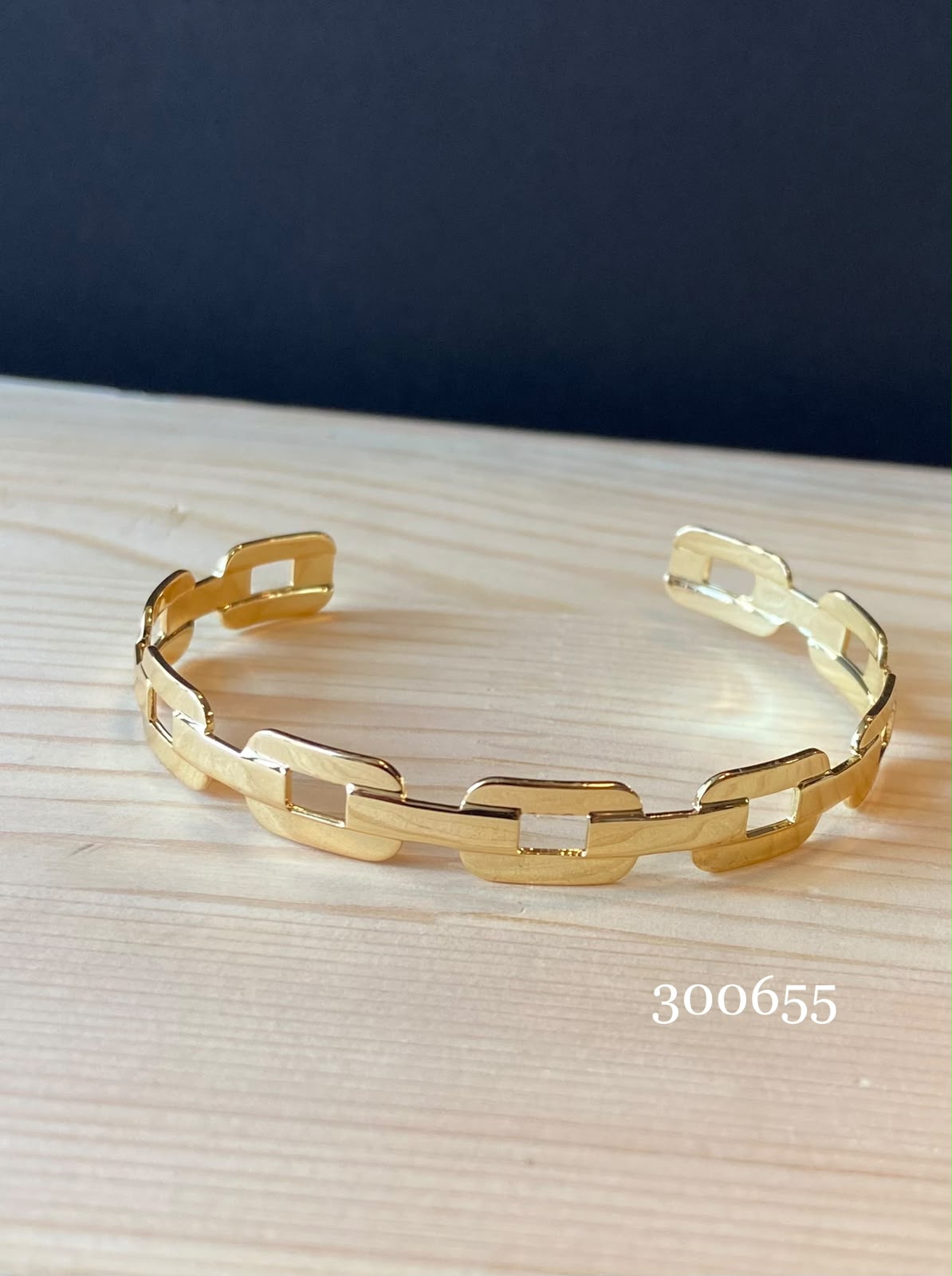 [12/SEPTIEMBRE/26] Brazalete Dorado M1 Oro Laminado