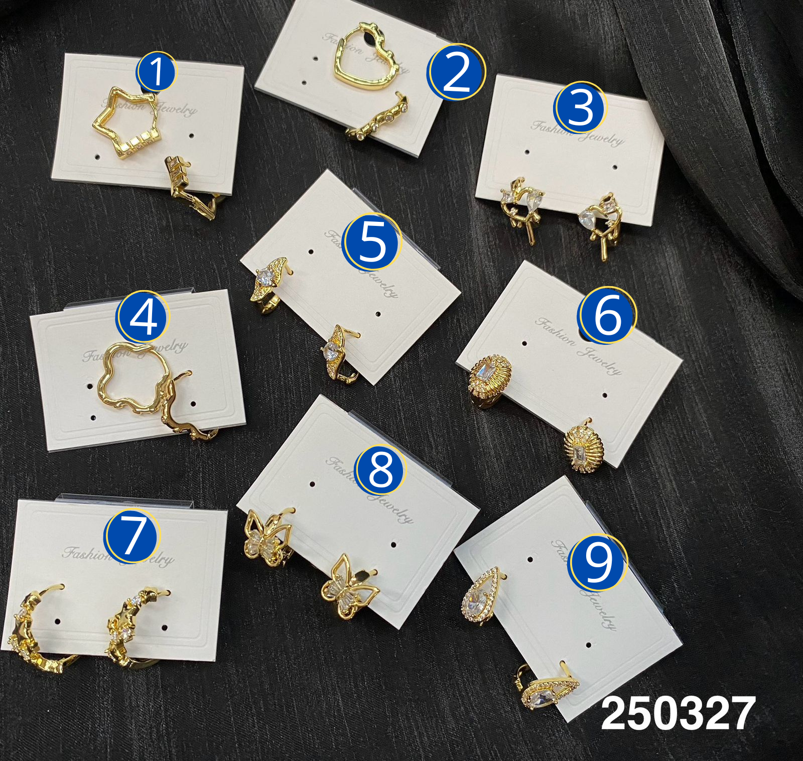 Aretes Dorados con Piedras de aro M2 Oro Laminado
